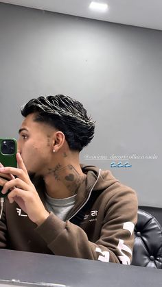 🦔 Low Taper Long Hair, High Taper Haircut, Short Hair Fade, Mid Drop Fade, Mid Taper Fade, Short Slicked Back Hair, Taper Fade Long Hair, Curly Hair Taper, Long Hair Fade