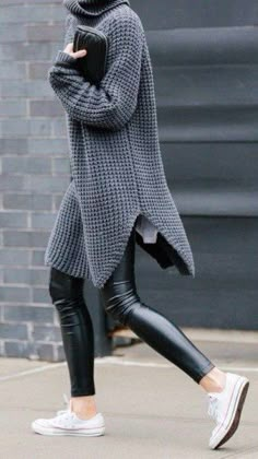 How To Wear Leggings, Liquid Leggings, Marlene Dietrich, Style Inspiration Fall, Leggings Outfit, Street Style Winter, Outfit Trends