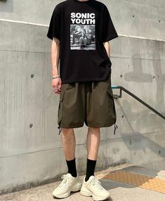 Grunge Outfits Men Summer, Baggy Shorts Outfit Men, Grunge Summer Outfits Men, Male Shorts Outfits, Baggy Clothes Outfit Men, Eboy Aesthetic Outfits Men, Baggy Shorts Outfit, Eboy Aesthetic Outfits, Baggy Clothes Outfit