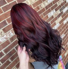 Reverse Ombre Hair, Dark Burgundy Hair, Black Hair Ombre, Mahogany Hair, Reverse Ombre, Red Ombre Hair, Bold Hair Color, Dark Red Hair