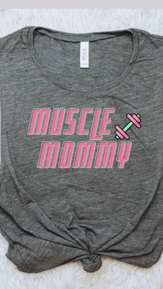 Crossfit Shirts, Crossfit Girl, Womens Muscle Tank, Muscle Mommy, Fitness Outfit, Crossfit Gym, Muscle Tank Top, Weight Lifting Women, Women's Muscle