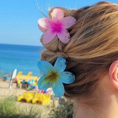 Hawaii Hair, Hawaiian Hair, Hawaiian Flower Hair, Exercise Food, Hawaiian Hairstyles, Long Pink Hair, Jewelry 2024, California Hair