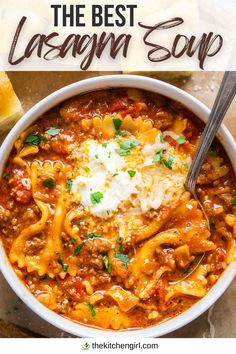 lasagna soup in white bowl with spoon. image has text overlay titled "the best lasagna soup" The Best Lasagna, Best Lasagna, Lasagna Soup Recipe, Salad Pasta, Lasagna Soup, Health Dinner Recipes, Easy Soups, Easy Soup Recipes