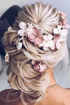 Prom Hairstyles Updos, Prom Hair Updo, Flowers In Her Hair, Prom Hairstyles For Long Hair, Wedding Hairstyle, Trending Hairstyles, Prom Hairstyles, Hairstyles For Long Hair, Wedding Hairstyles For Long Hair