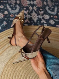 Elegant Shoes Heels, Heel Collection, Working Shoes, Retro Heels, Fancy Heels, Fashion Shoes Heels, Shoes Heels Classy, Classy Shoes, Stunning Shoes