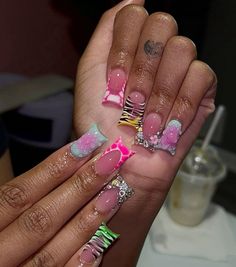 Duckie Nails, Junk Nail Designs, Stilleto Nails Designs, Neon Acrylic Nails