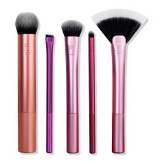 Artist Essentials Face, Eyes, and Lips Makeup Brush Set - Real Techniques | Ulta Beauty Artist Essentials, Makeup Contouring, Essential Makeup Brushes, Contouring Makeup, Lipstick Liner, Real Techniques Brushes, Foundation Contouring, Alat Makeup, Cream Eyeliner