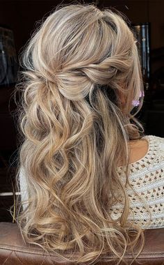 Half-Up, Half-Down Wedding Hairstyles that're Chic and Versatile : Volume & Messy Half Up Hairstyle Hacks, Half Up Half Down Wedding Hair, Perfect Ponytail, Half Up Half Down Wedding, Pageant Hair