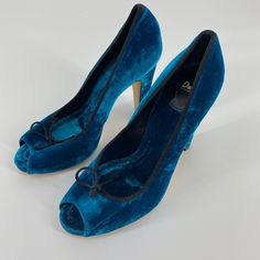 Authentic D&G Suede Blunt Open Toe Turquoise Bow Heels Shoes Heel Is 4.5” Size 39 Made In Italy Comes With Dust Bag No Box Never Been Worn Elegant Turquoise Evening Heels, Chic Turquoise Heels For Evening, Turquoise Open Toe Heels For Formal Occasions, Turquoise Open Toe Heels For Formal Events, Turquoise Heels For Party, Formal Turquoise Open Toe Heels, Elegant Turquoise Heels For Party, Elegant Turquoise Party Heels, Blue Round Toe Heels For Galas