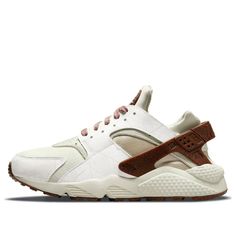 Nike Huaraches Outfit, Nike Air Huarache Women, Huaraches Shoes, Nike Snkrs, Nike Air Pegasus, Nike Air Jordan 1 Low, Nike Id, Marathon Running Shoes, Shoe Nike