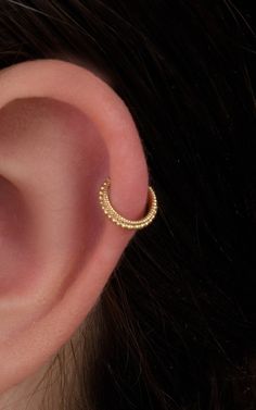 Helix Ring- Solid 14k gold Indian style Ear jewelry   ❖ ❖ ❖ Features: ❖ An Indian styled dainty nose ring. ❖ Made from SOLID 14k gold (no plating, not goldfilled). ❖  Available in 22/20/18/16 gauge (0.6/0.8/1/1.2mm respectively) and 7/8/9mm inner diameter. Please choose your preferred size and usage from the drop-down menus. For explanation, please read below. ❖ For diameters larger than 9mm, please contact us so we can edit the price accordingly. ❖ Comes in a designed jewelry box, ready to be g Helix Earrings Classy, Cartilage Earrings Curved, Affordable Gold Cartilage Earrings For Everyday, Cheap Pierced Cartilage Earrings For Wedding, Cheap Trendy Hoop Cartilage Earrings, Cheap Modern Cartilage Earrings, Cheap Modern Gold Cartilage Earrings, Cheap Trendy Gold Cartilage Earrings, Luxury Gold Drop Cartilage Earrings