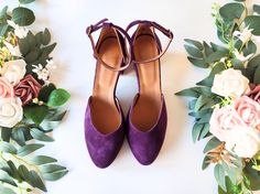 ❣ PRODUCT DESCRIPTION ♥Dark Purple Suede Ankle Strap Pumps♥ Handmade to order premium purple suede leather shoes. Add a bit of color to ensembles in need of a boost!  Handcrafted in Greece This pair of suede pumps is handmade and is the perfect gift for women to attend certain events. We made these block mid-heeled shoes using premium suede leather to ensure the high quality of these shoes that you'll want to be with at every event. This pair of ankle strap pumps are durable, long-lasting, high Purple Dress Shoes, I Do Shoes, Pointy Toe Shoes, Mid Heel Shoes, Suede Leather Shoes, Short Heels, Closed Toe Sandals, Suede Block Heels, Purple Suede