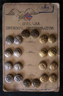 South Coast Antiques & Gallery: Dealer sample card of civil war centennial cuff links/buttons at South Coast Antiques Antique Identification, Vintage Buttons Crafts, Vintage Sewing Notions, Button Cards, Button Art