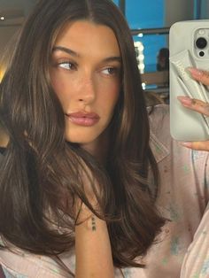 Brunette Hair Color Trends Rich Brunette Hair, Brown Hair Trends, Hailey Rhode Baldwin, Stephen Baldwin, Rich Brunette, Hair Color Chocolate, Brown Hair Looks, Brown Hair Inspo, Spring Hair Color