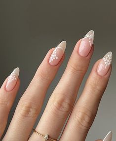 Wedding Guest Nail Ideas, Square Nails Ideas Fall, Milky White Nails With Flowers, Square Nails Ideas, Nails Ideas Fall, Nails 3d Gel, Gel Nails Shape, Engagement Nails, Art Deco Nails