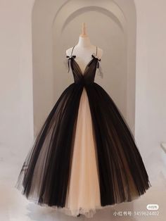 Feminine Gothic Outfits, डिजाइनर कपड़े, Old Fashion Dresses, Black Tulle, Tulle Prom Dress, Black Prom Dresses