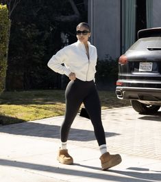 Slippers Outfit, Errands Outfit, Gym Crush, Look Legging, Cute Gym Outfits, Uggs Outfit, Gym Outfits