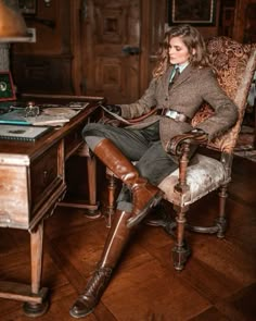 Mode Style Anglais, British Country Style, Dark Academia Outfit, Dark Academy, Country Style Outfits, Lena Hoschek, Academia Style, Dark Academia Fashion