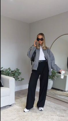 Wide Leg Trousers Outfit, Wide Leg Pants Outfit, Stylish Work Attire, Business Casual Outfits For Work, Looks Street Style, Stylish Work Outfits, Autumn Outfits