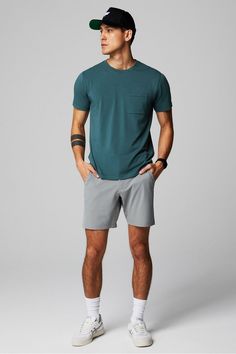 The Bungalow 2-Piece Outfit FL2 male ActivewearMensOutfits regular Mens Athleisure Outfits Summer, Men’s Outfits Workout, Mens Athletic Style, Men’s Workout Outfit, Man Sport Outfit, Sporty Men Outfits, Mens Shorts Outfits Summer, Athletic Mens Outfits