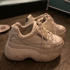 Super Cool And Comfy White Platform Sneakers. Wrong Size For Me. They Look Dirty But I Can Easily Clean Them. Naked Wolfe Shoes, Naked Wolfe, White Platform Sneakers, White Platform, Shoes Platform, Shoes Color, Platform Sneakers, Platform Shoes, Super Cool