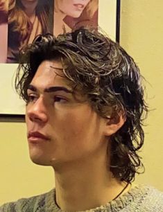 Middle Part Hairstyles Men, Middle Part Hairstyles, Curly Hair Inspiration, Hair Reference, Middle Parts, Cut My Hair, Mens Hairstyles, Hair Inspiration, Curly Hair Styles