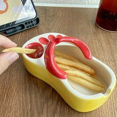 Mini Snacks, Fun Slippers, Creative Snacks, Electric Foods, Ceramic Ideas, Snack Tray