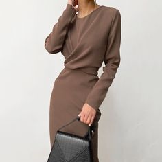 F00004900-303 Luxury Long Sleeve V-neck Dress For Work, Elegant Bodycon Dress Chic Me, Long Sleeve Summer Dress For Night Out, Winter Party Dresses Long, Business Formal Dress Long Sleeve, Work Party Dress Long, Long Sleeve Bodycon Dress Brown, Midi Party Dress Long Sleeve, Elegant Long Sleeve Dress For Night Out