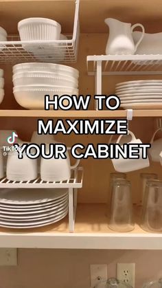 Here is a helpful and very good use of space in order to organize your kichenYou can fit cupsplatesbowls and more all into this one fitted areaVC@livecomposed Kabinet Dapur, Kitchen Organization Pantry, Kitchen Organisation, Ways To Organize, Apartment Organization, Organization Decor, Kitchen Cabinet Organization