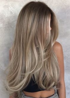 Balayage Hair Blonde Cool Tone, Brown/blonde Hair, Blonde Winter Hair Color, From Brown To Blonde Hair, Light Brown To Blonde Balayage, Vanilla Hair Color, Hair Inspo 2024, Beige Blonde Hair Balayage, Almond Hair Color