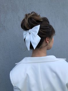 Free 50+ Ideas For hairstyles for summer|hairstyles for straight hair Bow Hairstyle, Ribbon Hairstyle, Work Hairstyles, Hair Up Styles, Short Hair Styles Easy, Easy Hairstyles For Long Hair, Diy Hair Bows, Diy Hair Accessories, Fashion Aesthetic