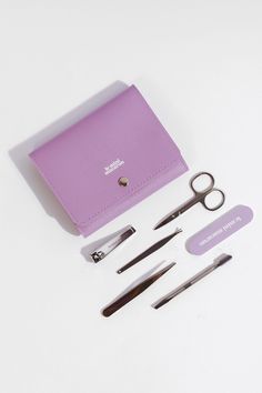 Manicure Set Les Essentials - Le Mini Macaron Samaritans Purse, Mini Manicure, Mini Scissors, Samaritan's Purse, Glass Nail File, Nail Drills, Pedicure At Home, Professional Manicure, Purse Ideas