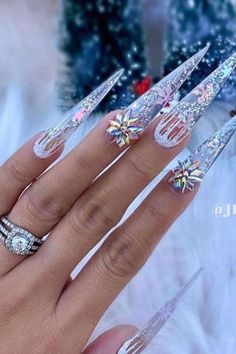 Christmas Nail Designs Acrylic, December Nails, Peach Nails, January Nails, Winter Nails Acrylic, Sweater Nails, Nails Design With Rhinestones, Stiletto Nails Designs, Nails Winter