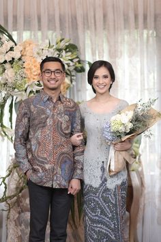 42 Best Baju Lamaran Images Batik Kebaya Kebaya Brokat Kaftan