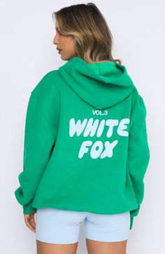 The Offstage Hoodie Amazon. Head online and shop this season's latest styles at White Fox. Express delivery and AfterPay available. White Fox Hoodie, Sweater Two Piece Set, Basic Aussie, Things I Want For Christmas, Fox Hoodie, Comfort Hoodie, Winter Nails Acrylic, Casual Preppy Outfits, Pe Nation