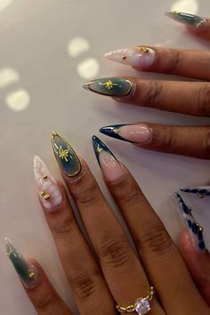 Stiletto Nails Blue, Blue Gold Nails, Blue Stiletto Nails, Gold French Tip, Star Nail Designs, Bedroom Wall Decoration, Wall Decoration Ideas, December Nails, Gold Nail Designs