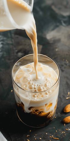 Almond Milk Tea Recipe, Iced Cinnamon Almond Milk Macchiato, Hot Almond Milk Drink, Iced Vanilla Latte Recipe, Iced Vanilla Latte, Milk Photography, Ice Latte