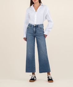 How To Style, Jean Outfits, Wide Leg Jeans, The Weekend, Leg Jeans, Night Out, Wide Leg, Relaxed Fit