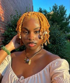 Loc Jewelry On Short Locs, Dreadlocks Styles For Ladies, Short Dreadlocks Styles, Dreads Styles For Women, Dread Styles, Dreadlock Style, Dreads Styles, Dyed Hair Inspiration