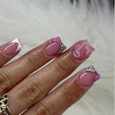 Medium Pink Acrylic Nails, Short Almond Shaped Nails Designs, Hello Kitty Short Nails, Pink Gel Nails Ideas, Hello Kitty Nails Short, Short Frenchies, Pink Tip Nails