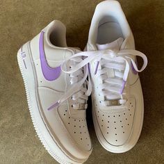 These custom hand painted Nike Air Force 1 sneakers feature a Purple color theme that helps you feel special! ★ Painted with acrylic leather paint and topped with a finished to ensure quality, durability, and long wear (waterproof, scratch proof, and dull-proof). ★ Sizes are in US. ★ These shoes are hand painted. ★ In the case that these shoes need to be washed, wetting a cloth and hand washing them is recommended, however they can be put in the wash set on delicate. Feel free to contact us for any questions you may have :) Check out our other products: https://www.etsy.com/shop/slatscustomsco Rave Shoes, White Nike Air Force, Custom Nike Air Force, Painted Nikes, White Nike Air, Nike Air Force 1s, Nike Airforce 1, Purple Nikes, Custom Nike