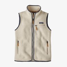 Patagonia Women's Retro Pile Fleece Vest Patagonia Retro Pile Fleece, Patagonia Retro Pile, Fleece Vest Women, Granola Outfits, Patagonia Retro, Patagonia Vest, Sherpa Vest, Hiking Outfits, Moon Boot