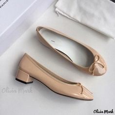 Olivia Mark - Chic Ballerina Flats with Comfortable Fit, Chunky Heels, and Adorable Bow Detail in Glossy Faux Leather - Perfect for Weddings and Vintage-themed Events Red Ballet Shoes, White Mary Jane Shoes, Leather Wedding Shoes, Heels Bow, Red Ballet Flats, Formal Heels, Rough Heels, Patent Leather Ballet Flats, Pointy Toe Shoes