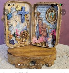 Mary Altar, Mini Shrine, Pocket Shrine, Shrines Art, Altoid Tin, Catholic Crafts, Altoids Tins, Altered Tins, Our Lady Of Lourdes