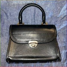 French Luggage Company Blackleather Handbag In Great Vintage Condition. Rare Handbag From French Luggage Company. This Brand Is Most Known For Being The First American Company To Manufacture Licensed Lv Luggage And Bags, And The Quality Is The Same For This Bag. This Handbag Is Made From Extremely High Quality Leather, And Hardware Featuring The French Luggage Company Logos, Does Have Slight Tarnish From Age. Interior Of The Bag Includes Thick Lining With Logos As Well. Really Good Condition. Missing The Shoulder Strap, Lost Awhile Ago. French Handbags, Lv Luggage, Rare Handbags, Company Logos, Bags Vintage, Purse Brands, The First Americans, Watch Collection, Vintage French