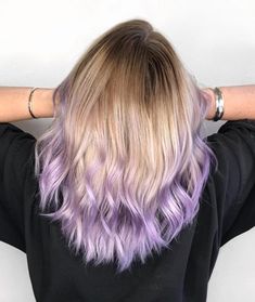 Light Purple Ombre Hair, Ombre Hair Diy, Purple Ombre Hair Color, Blonde And Purple, Purple Hair Color Ombre, Pastel Purple Hair, Ombre Hair Color Ideas, Light Purple Hair