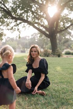 Black Dress Mommy And Me Photo Shoot, Chic Family Photos, Black Dress Family Photoshoot, Mom And Me Outfits, Black Dress Family Photos, Julia Berolzheimer Black Dress, Julia Berolzheimer Maternity, Julia Berolzheimer Spring, Julia Berolzheimer Daily Looks