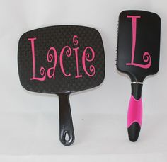 Bright Grip Paddle Hair Brush and Mirror Set with Initial and Name- Hot Pink Pageant Gifts, Dance Nationals, Brush And Mirror Set, Homemade Kids Gifts, Cameo Crafts, Silhouette Cameo Crafts, Silhouette Diy, Cheer Gifts, Vinyl Gifts