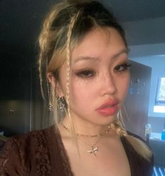 Cute Pigtails Hairstyles, Pigtails Hairstyles, Cute Pigtails, Ways To Style Your Hair, Last Day On Earth, Cute Makeup Looks, Grunge Makeup, Hair Inspo Color, Pretty Makeup