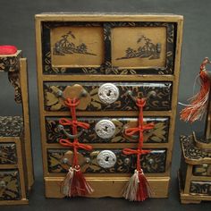 Vintage Miniature Set of Traditional Japanese Furniture: Chest, Dresser, Sewing Drawer Japanese Furniture Traditional, Asian Inspired Decor, Cherry Furniture, Chest Drawer, Miniature Set, Japanese Furniture, Asian Homes, Asian Home Decor, Chest Dresser